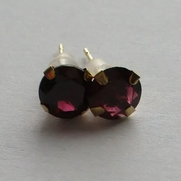 14 K Gold Garnet Stud Earrings